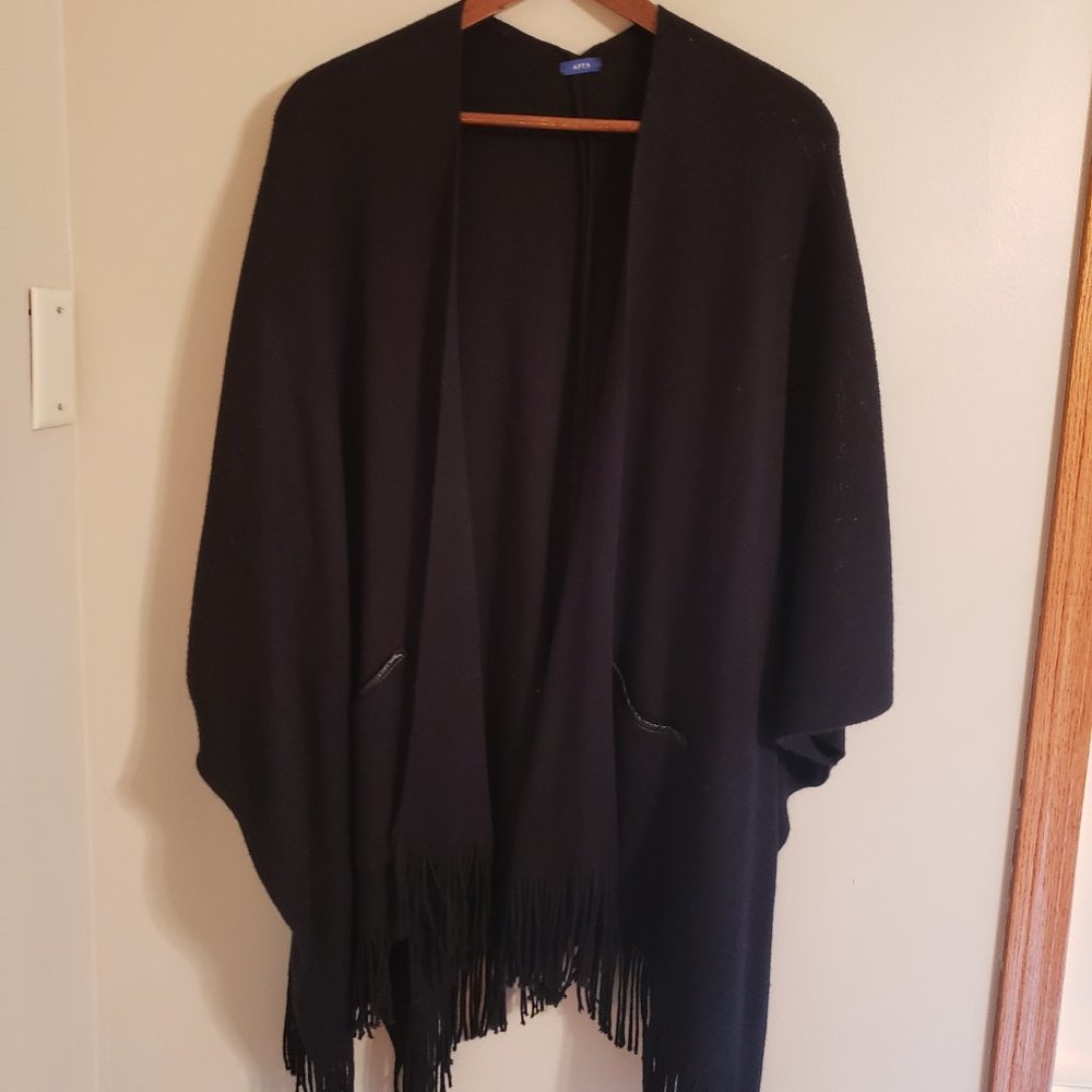 Apt. 9 Fringed Ruana